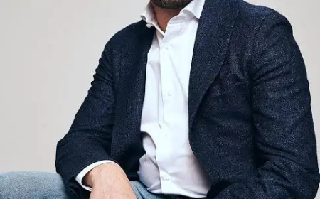 Arkadi Voloj Kimdir?